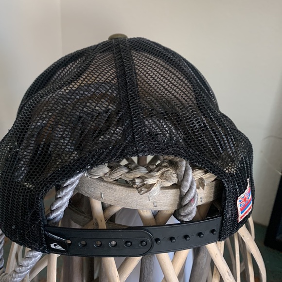 Quicksilver Hawaii Camo Baseball Hat - Picture 6 of 14